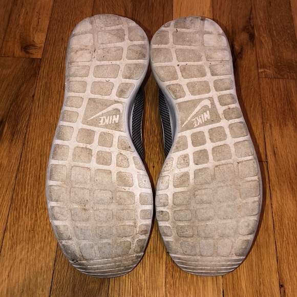 GRAY AND GOLD ROSHES - Picture 4 of 8